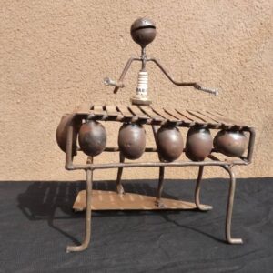 Petite Sculpture de décoration "Balafoniste debout"